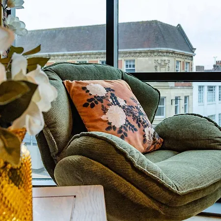 Apartman Edens Nest Stylish Centre Retreat With Views